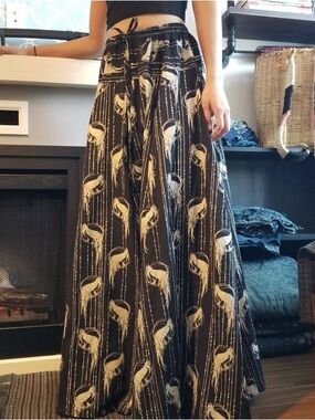 Onagadori Rooster Long Skirt with Pockets